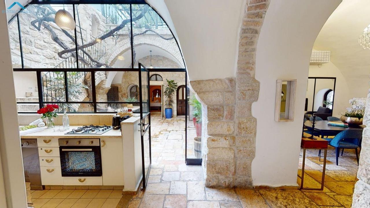 Villa Mamilla - Boutique Suites Jeruzalem Buitenkant foto
