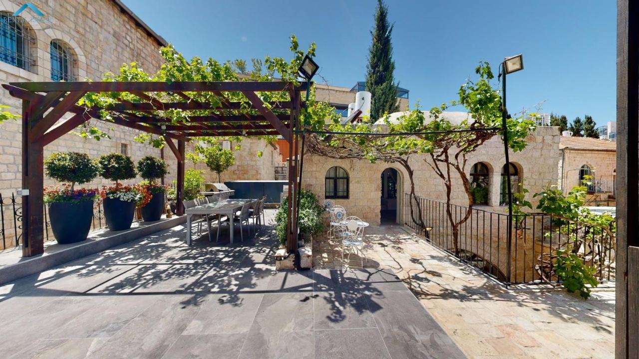 Villa Mamilla - Boutique Suites Jeruzalem Buitenkant foto